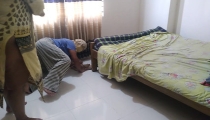 18y Old Workman Was Cleaning the House When 55-year-old Lady Boss Came & Fuck Him Roughly (desi Jabardasti Choda Chdi)