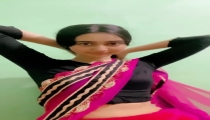 Desi Girl in Desi Dress Showing Her Tits