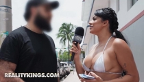 REALITY KINGS – South Beach Girls Flash, Dare, And Get Naughty In Public For Cash On Money Talks
