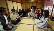 Hot Spring Bus Tour – a Packed Getaway of Unrestrained Group Indulgence